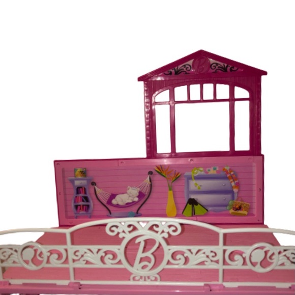 Portable Barbie Glam Vacation House, playset 2010 - Picture 8 of 15